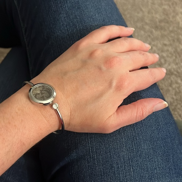 Authentic Gucci Upcycled Bracelet Round Bezel Shadow Box With Rhinestone - Picture 11 of 12